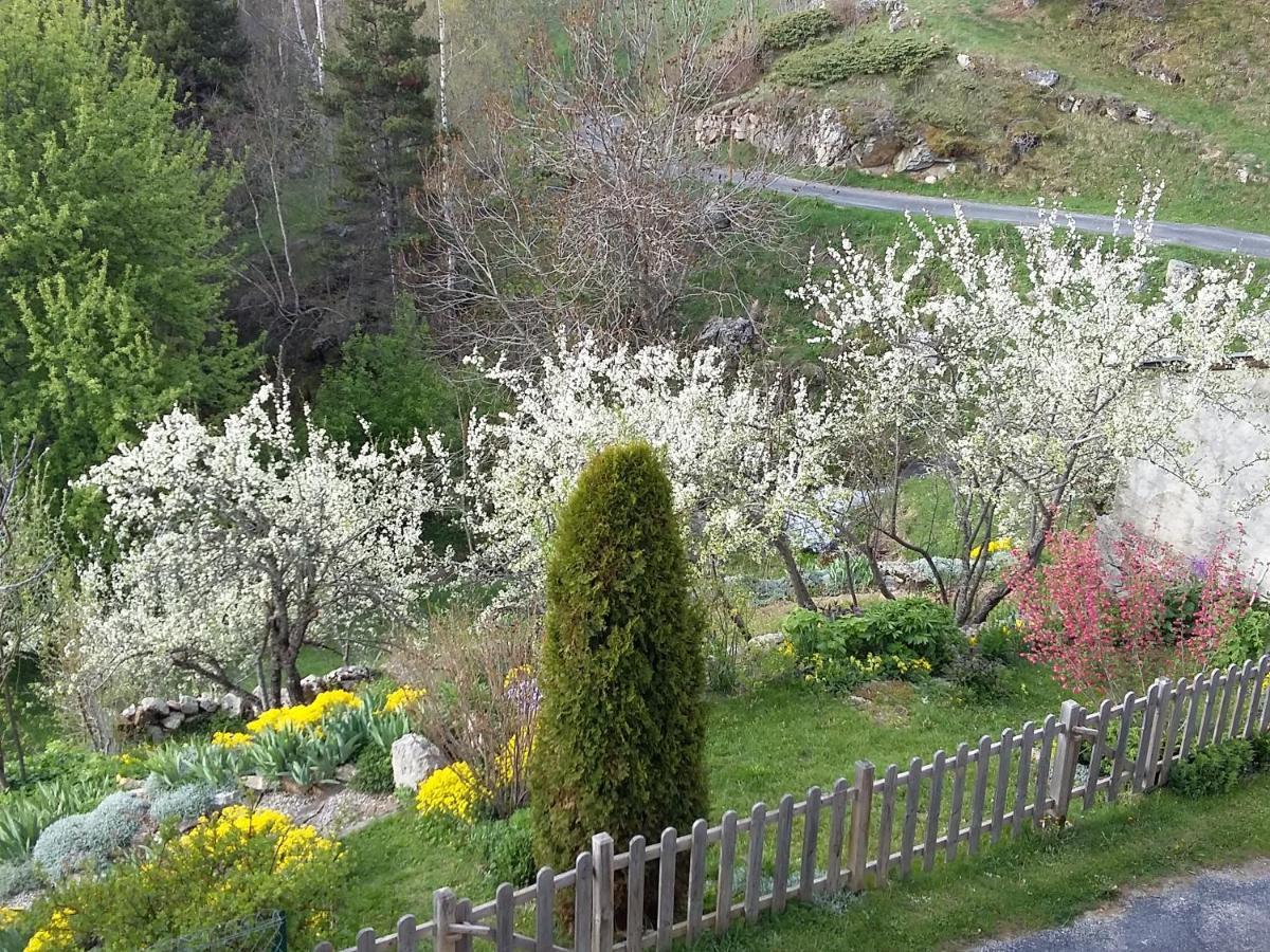 Le Mas Balmat Ayguatebia Buitenkant foto